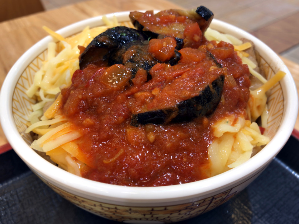 [すき家][3種のチーズ豚丼][なすアラビアータ][税込み630円][987kcal]
