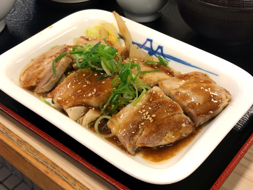 [松屋][ふわとろ豚と温野菜定][税込み680円][953kcal]