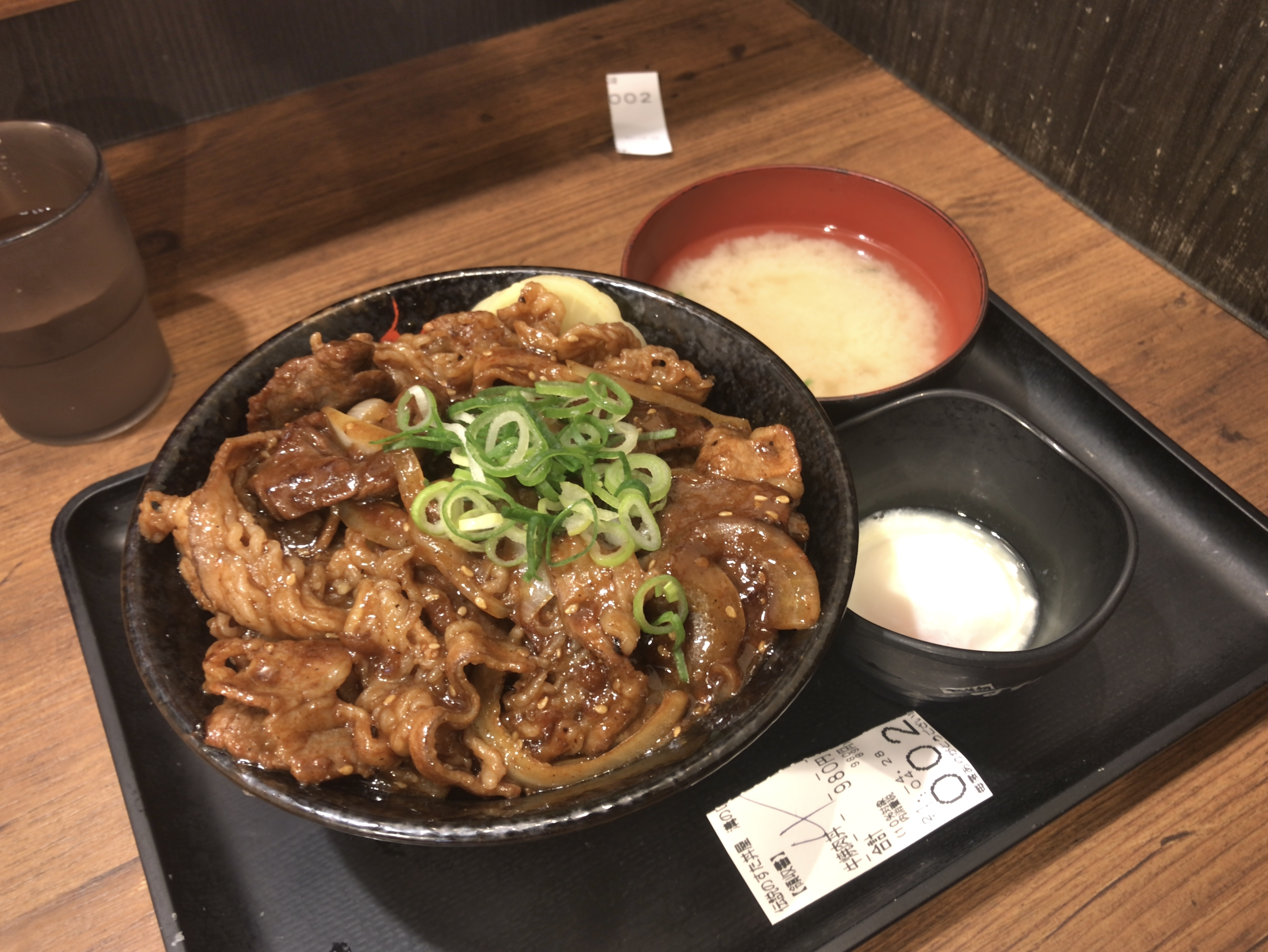 すた丼屋 特選W牛焼肉丼 税込み980円
