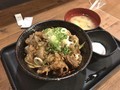 [すた丼屋]すた丼屋 すたみな極カルビステーキ丼 税込み980円