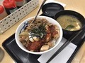 [松屋]松屋 甘唐辛子のトロたまチキンコンボ牛めし 税込み490円 854kcal