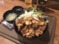 [すた丼屋]すた丼屋 特選厚切り牛ステーキすた丼 デラックス盛り ご飯少なめ