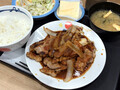 [松屋]松屋 肉厚豚生姜焼定食 4枚盛 税込み990円 1452kcal 2023年5月23日発売
