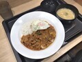 [松屋]松屋 ガパオチキンライス 税込み890円 1198kcal 2023年8月15日発売