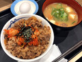 [松屋]キムチ牛めし 500円 764kcal 豚汁玉子セット セールで80円引き180円 314kcal