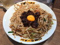 [野郎ラーメン]たっぷり野菜のホルモン炒め600g 税込み980円 2023年10月24日発売