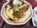 [大阪王将]ニンニク肉肉カレーオム 税込み1280円 2024年9月18日発売 内側