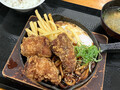 [からやま]味噌煮込みうどん盛り定食 税込み979円 2024年11月22日発売