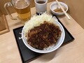[かつや]ど真ん中ベーコンエッグソースカツ丼 税込み759円 2024年11月22日発売