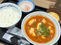 [松屋]牛豆腐キムチチゲセット 半熟玉子選択 税込み750円 872kcal