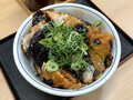 [かつや]さばとロースの味噌たまカツ丼 税込み935円 2024年12月10日発売