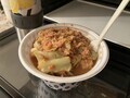 [松屋]ニンニク野菜マシ大盛牛めし KFC 激辛ソース 丼盛り