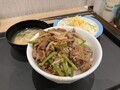 [松屋]牛焼肉ピリ辛炒め定食 ダブル 丼盛り