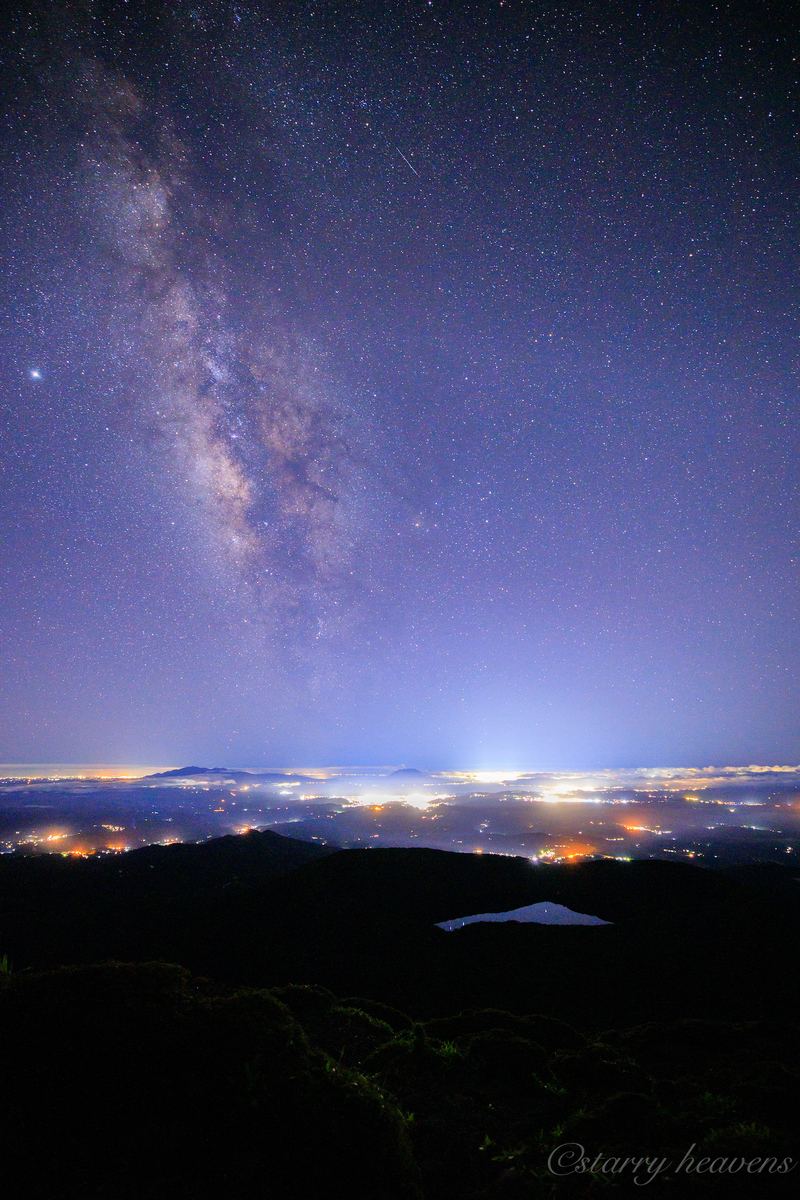 初夏の韓国岳から見た霧島の山、F10号、佐原聖春 初夏の韓国岳から見た霧島の山、F10号、佐原聖春 初夏の