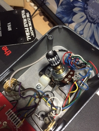 Vox V848 ポット交換 (昨日の続き) - The Day in a Life