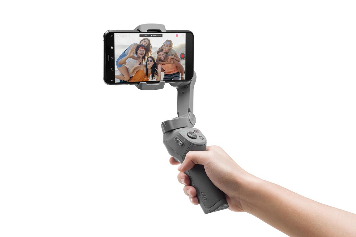 折りたたみ式スマホ用ジンバルDJI Osmo Mobile 3は超初心者用ジンバル