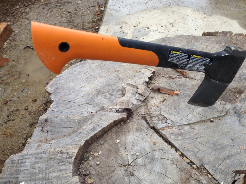 FISKARS X7を使ってみた感想を書いてみます - 薪とともに
