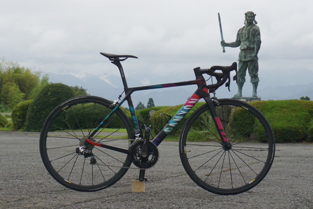 CANYON ULTIMATE CF SLX9.0をインプレッション - とっくのとんまだら