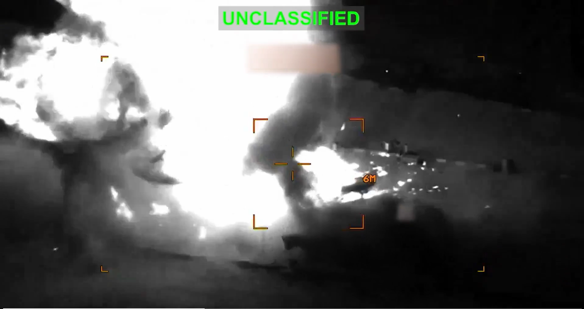 Operation Epic Furyアーチェリーゲーム風画面直後の爆撃画像2（ホワイトハウス公式Xポスト動画2026年3月13日より引用）