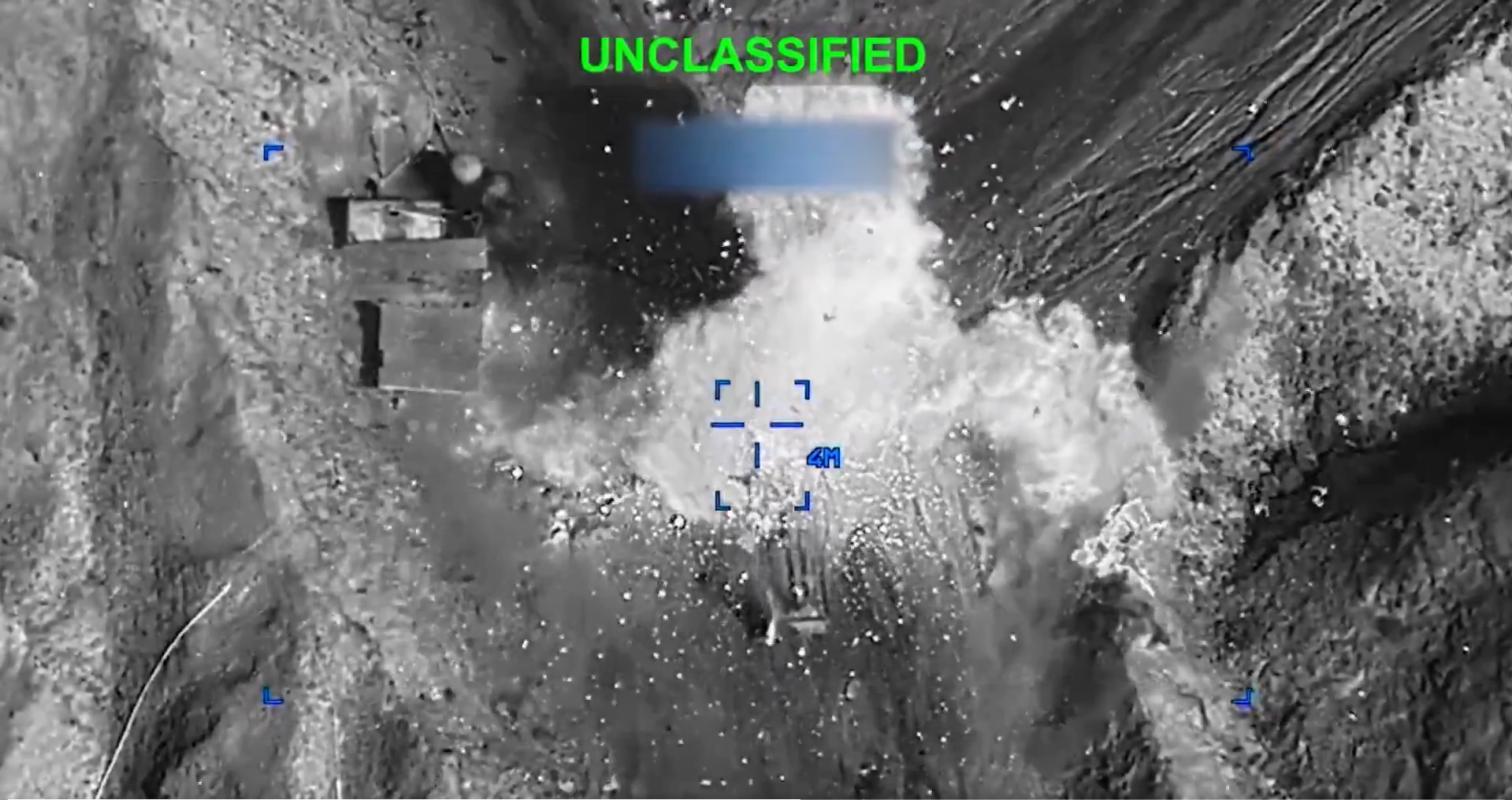 Operation Epic Furyボクシングゲーム風画面からの爆撃画像2（ホワイトハウス公式Xポスト動画2026年3月13日より引用）