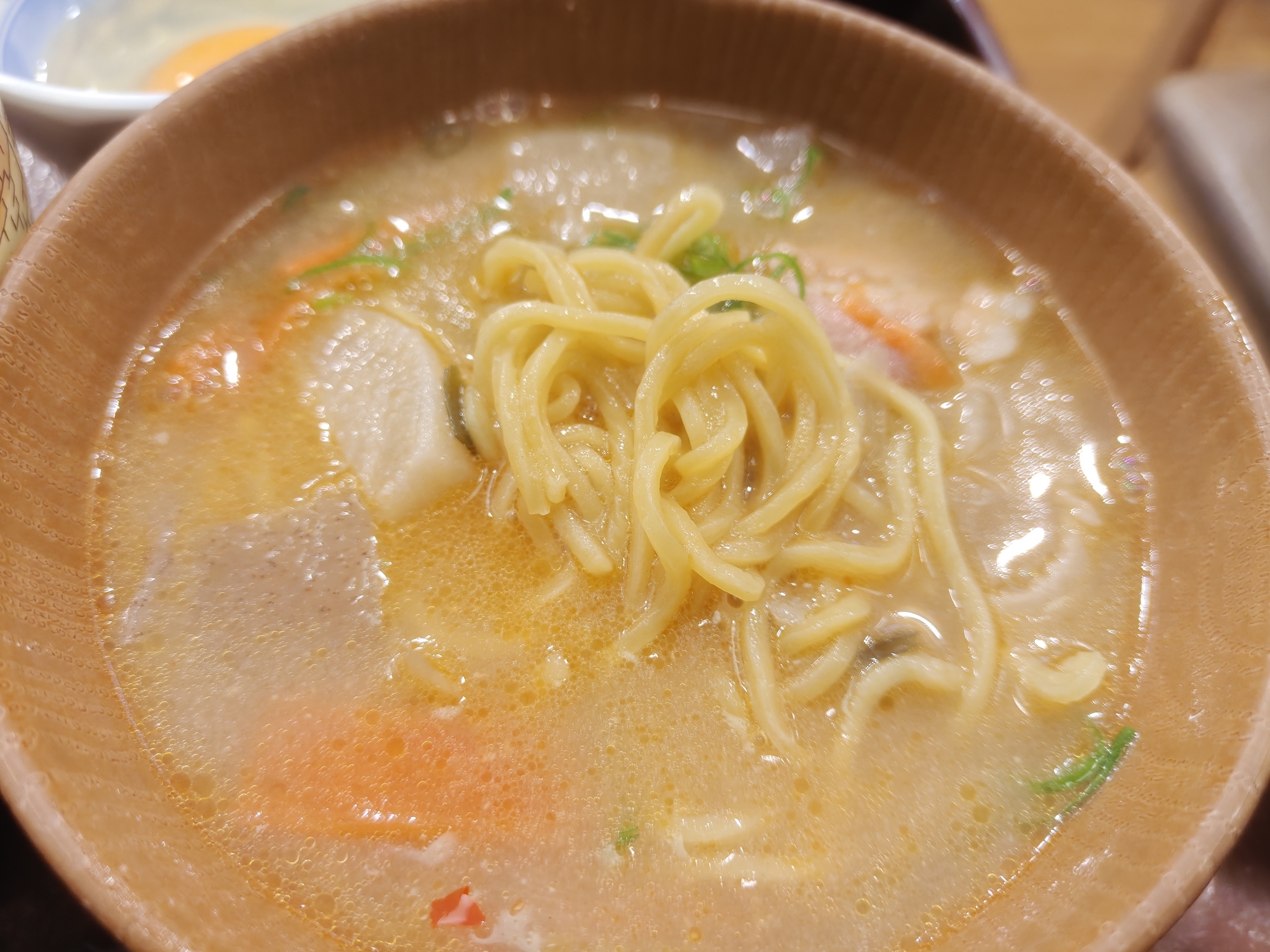 2026年6月 期間限定 すき家 とん汁みそらーめん 麺