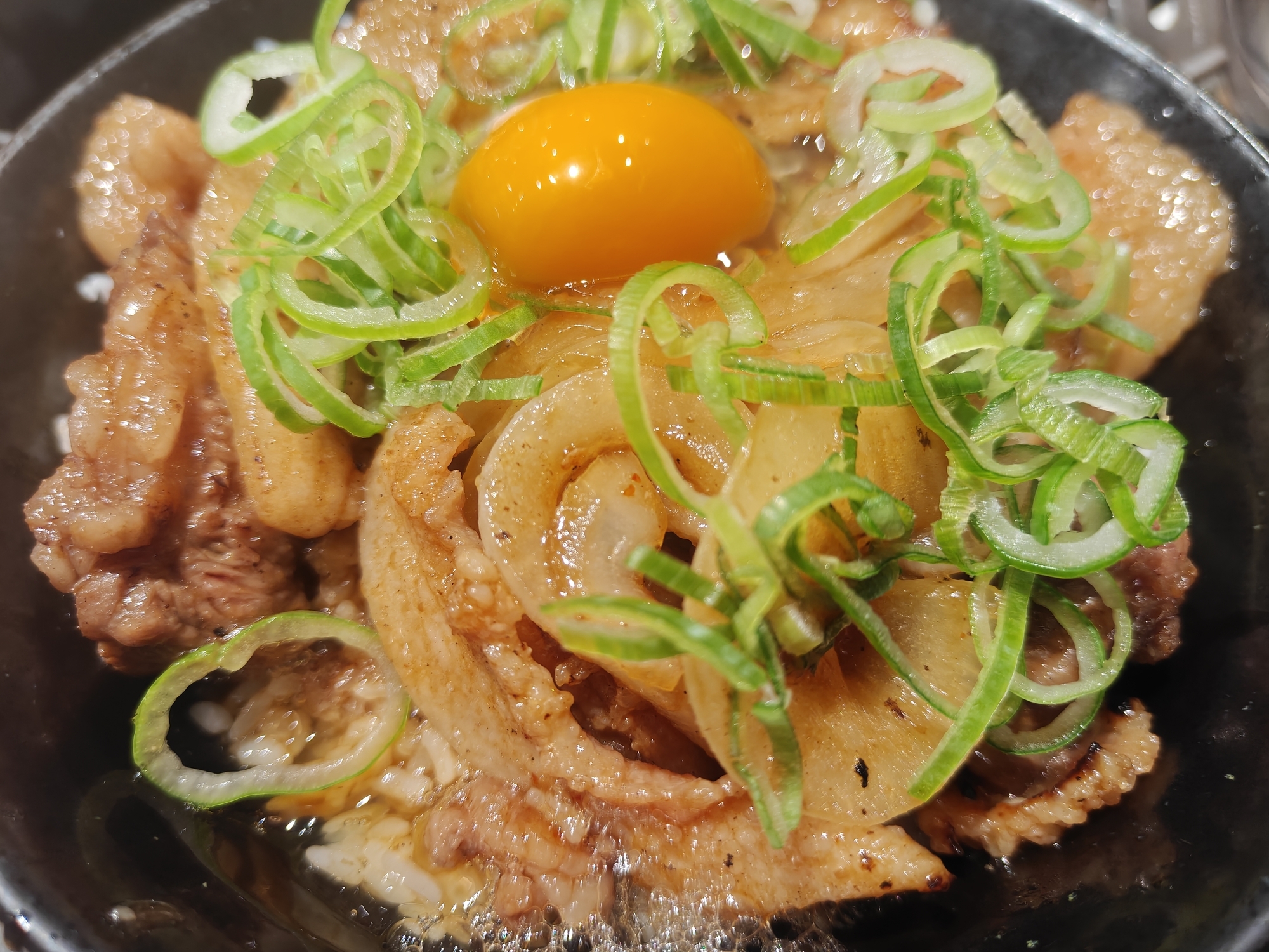 2026年6月 期間限定 すた丼 厚切りコンビすたみな焼肉丼 実食レビュー 拡大