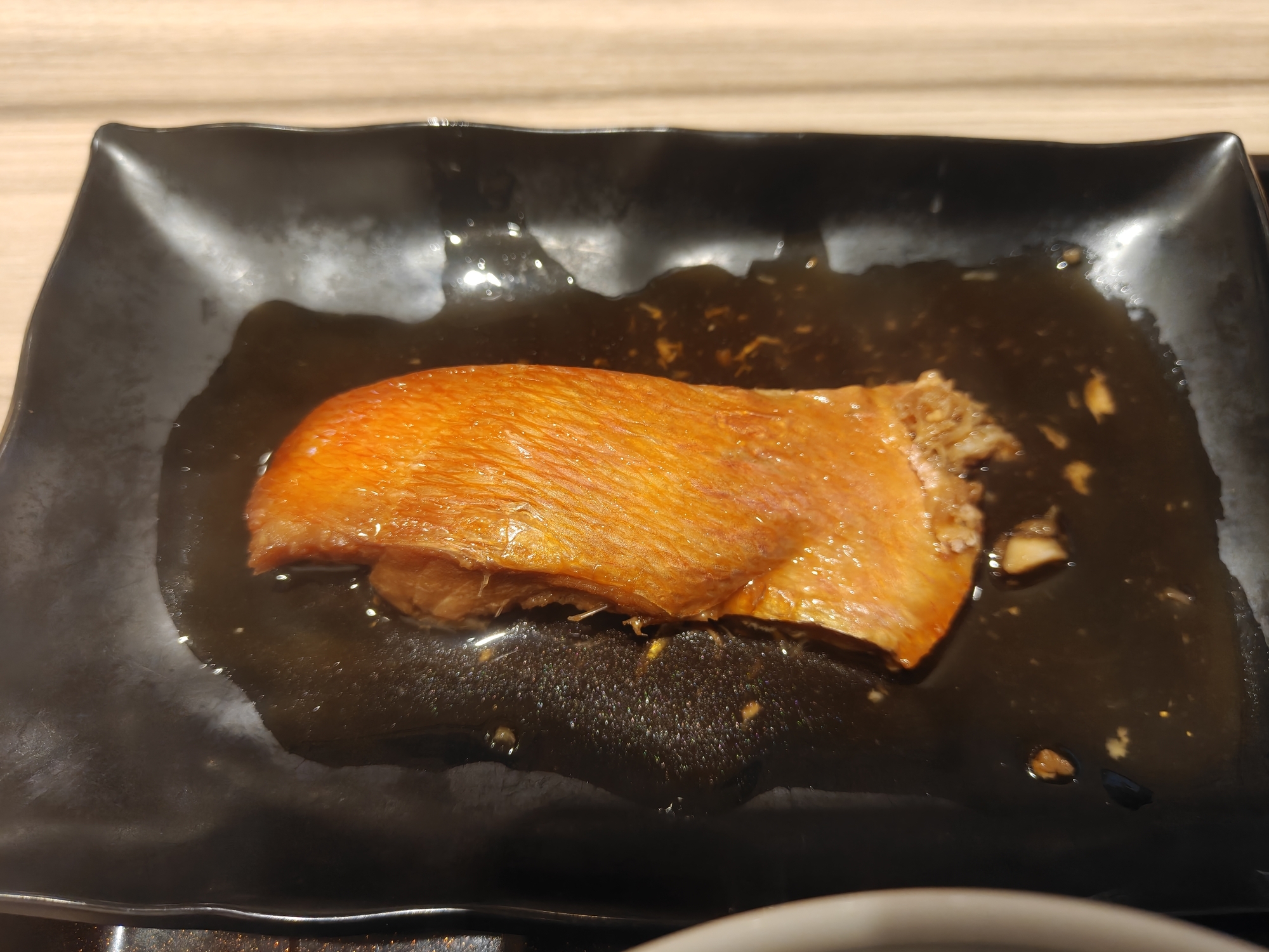 吉野家 金目鯛の煮付け まずい?美味しい?口コミ・実食レビュー・カロリーまとめ 金目鯛拡大