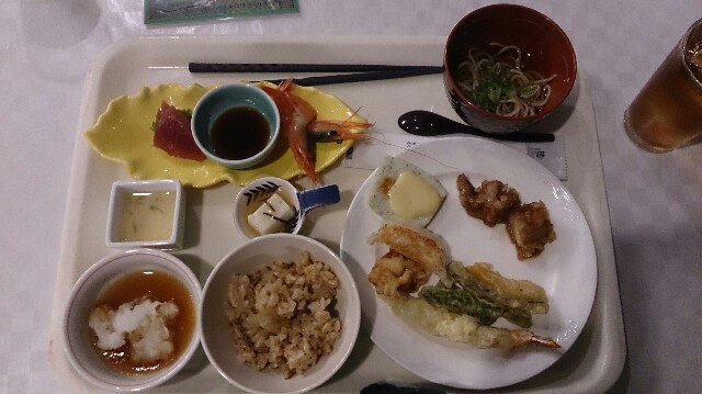 f:id:TAKUSERI:20171114072846j:plain