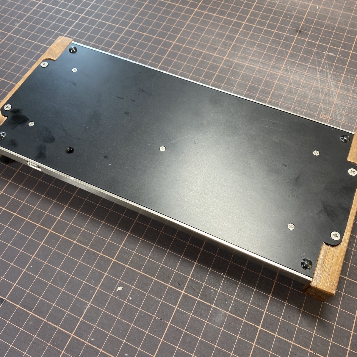 金属ボディの自作キーボードにウレタンフォームで静音化を試してみました Talpkeyboard Blog