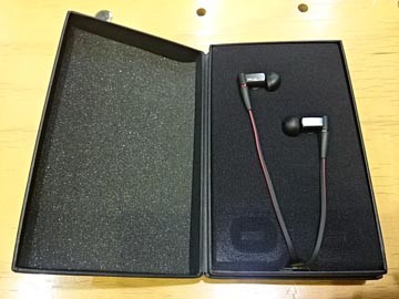 SONY　ｲﾔﾎﾝ　XBA-A1