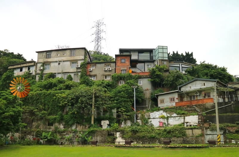 アーティストが集まって一つの村をつくる【宝蔵巌国際芸術村】＠台北