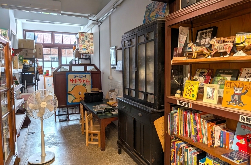 子ども向け絵本 子ども向けの絵本やグッズが豊富。
