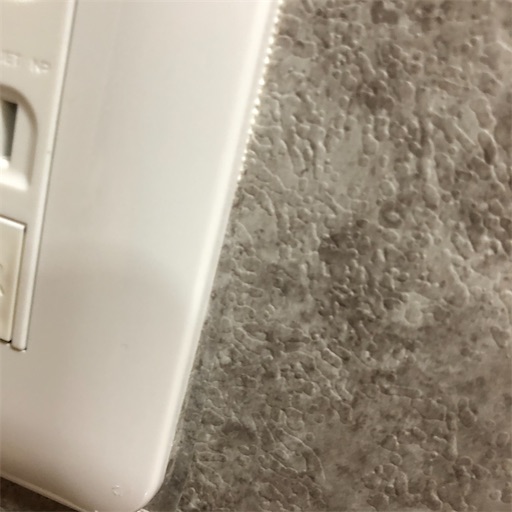 隙間補修がうまくいく 隙間に合わせてカットしたシートはるだけの簡単な挽回方法