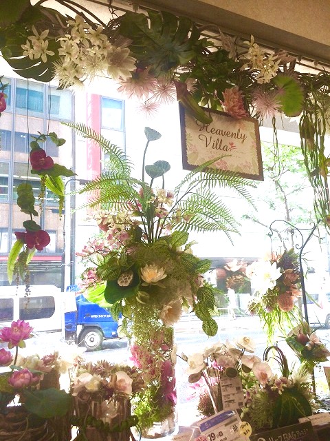 本店１階 夏向けのオリエンタルな雰囲気漂うディスプレイ 東京堂ショールームスタッフブログ