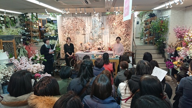 本店３階 洋風の桜 ブーケアレンジデモ レポート 東京堂ショールームスタッフブログ