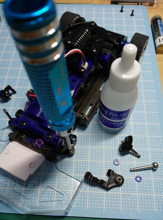 Mini-Z】MR-03にて足回りが「動く」「動かない」のどちらが良い