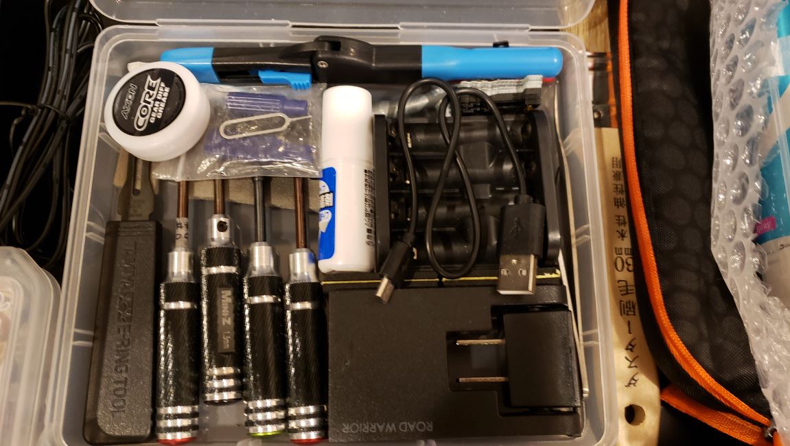 Mini-Z】現在の荷物を厳選して運ぶ際のミニマムセットはコレ - てぃ