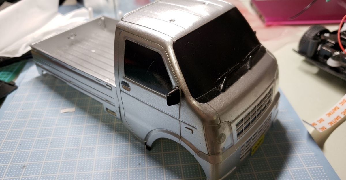 Mini-Z】トイラジ キャリイのボディをミニッツ4x4に載せる！ ～ボディ
