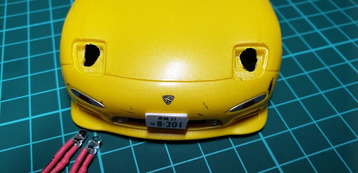 ファーストミニッツのRX-7 FD3SにLEDユニットを仕込む