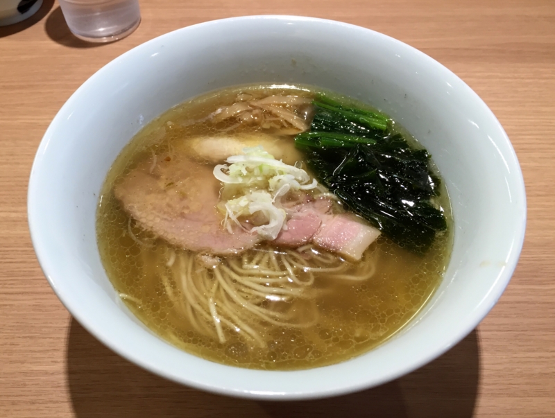 今週のラーメン１６８２ 支那そば 孤高 東京 八幡山 潮 さすが師匠の魂受け継ぐ ビシビシこだわり伝わる一杯 ラーメン食べて詠います