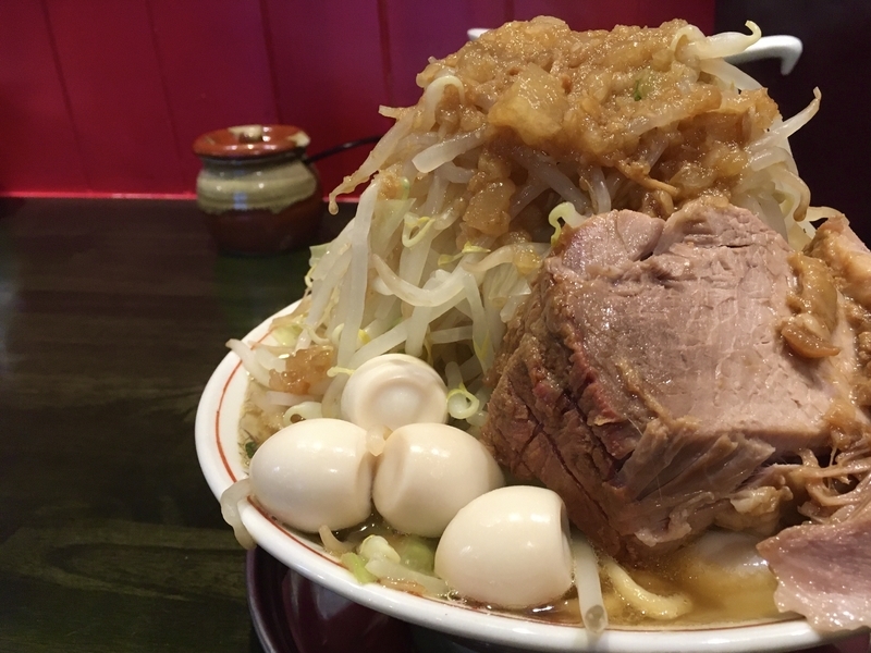 やきぶた　マシマシラ115枚 今週のラーメン4049】 らーめん 豚島 （東京・自由が丘