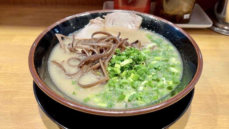 ラーメン 今週のラーメン5080】とんこつ麺匠 ムサコ（東京・JR三鷹駅