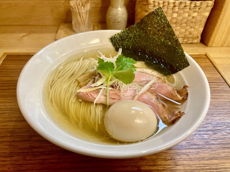 今週のラーメン5370】中華そば 心（東京・多磨霊園）白醤油 特製