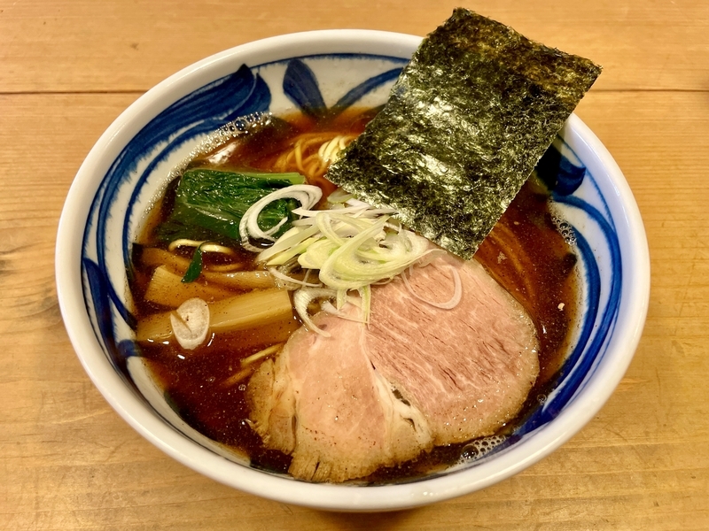今週のラーメン5468】らーめん たきたろう（東京・三鷹）醤油