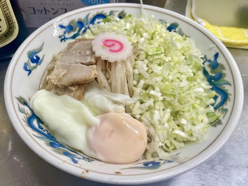 今週のラーメン5499】中華そば みたか（東京・三鷹）油そば 細葱