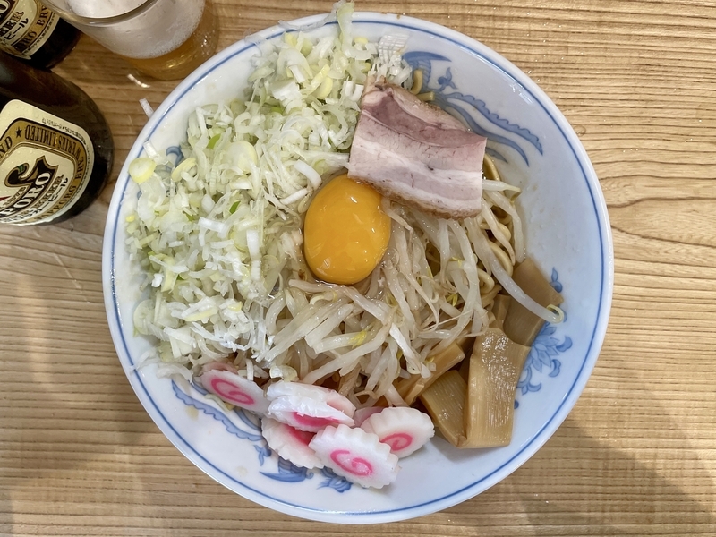今週のラーメン5542】らーめん 高尾（東京・荻窪）油そば ナルト