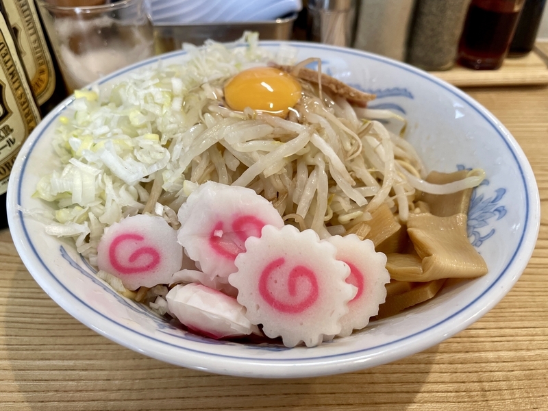 今週のラーメン5542】らーめん 高尾（東京・荻窪）油そば ナルト