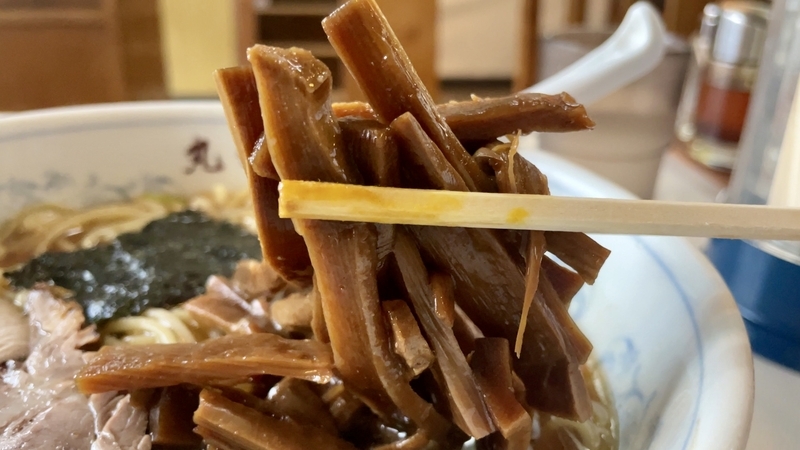 今週のラーメン5574】中華そば 丸信（東京・荻窪）メンマラーメン