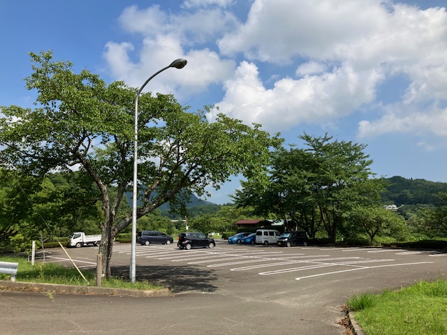 立輪水辺公園駐車場