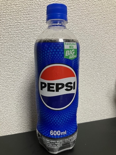 ファミリーマート限定！SUNTORY【PEPSI COLA】600ml